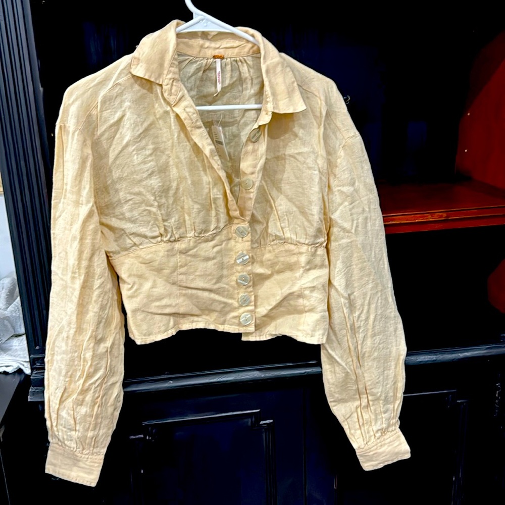 ✨ Beautiful Empire Blouse✨
